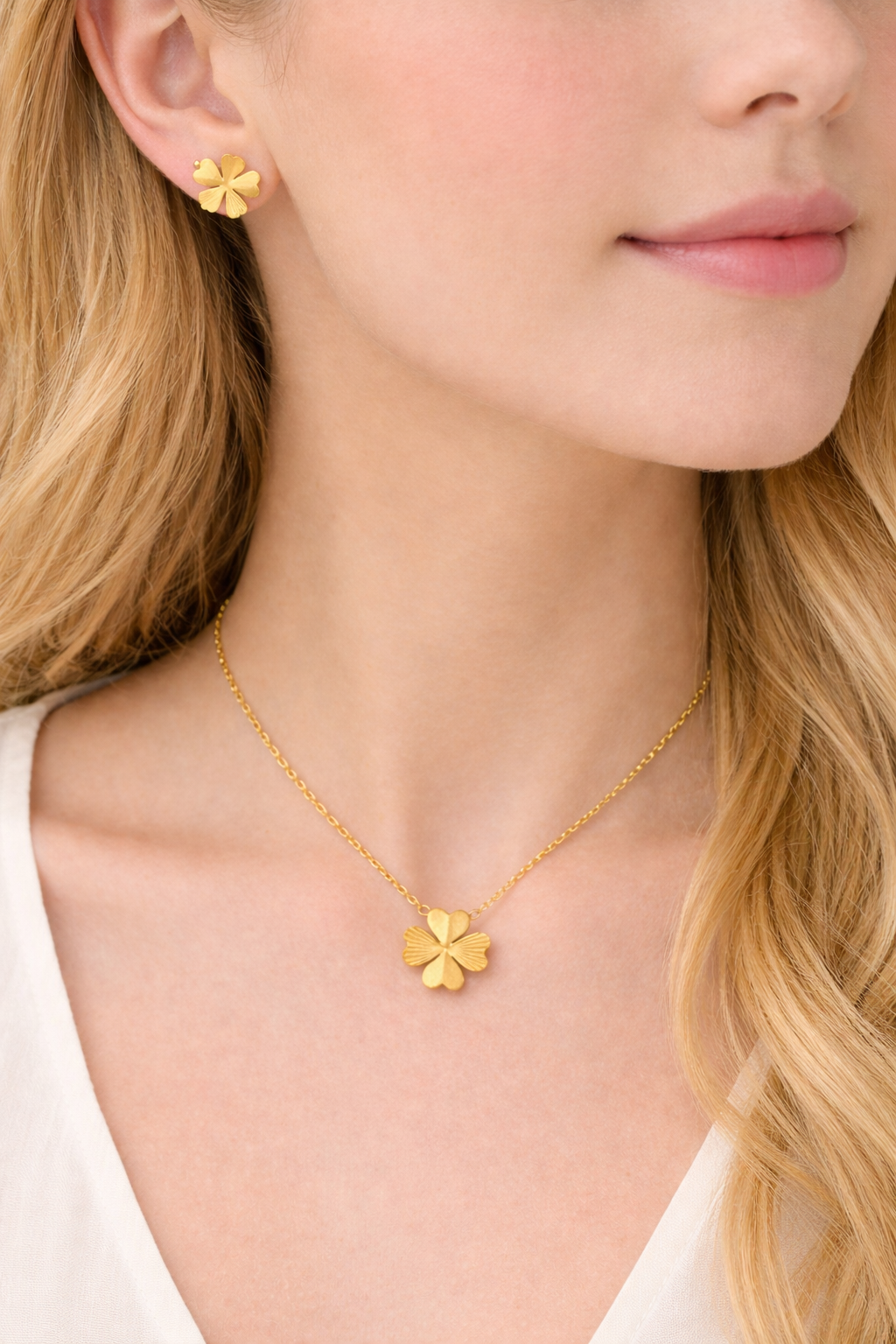 Parure Dorée Trèfle à Quatre Feuilles