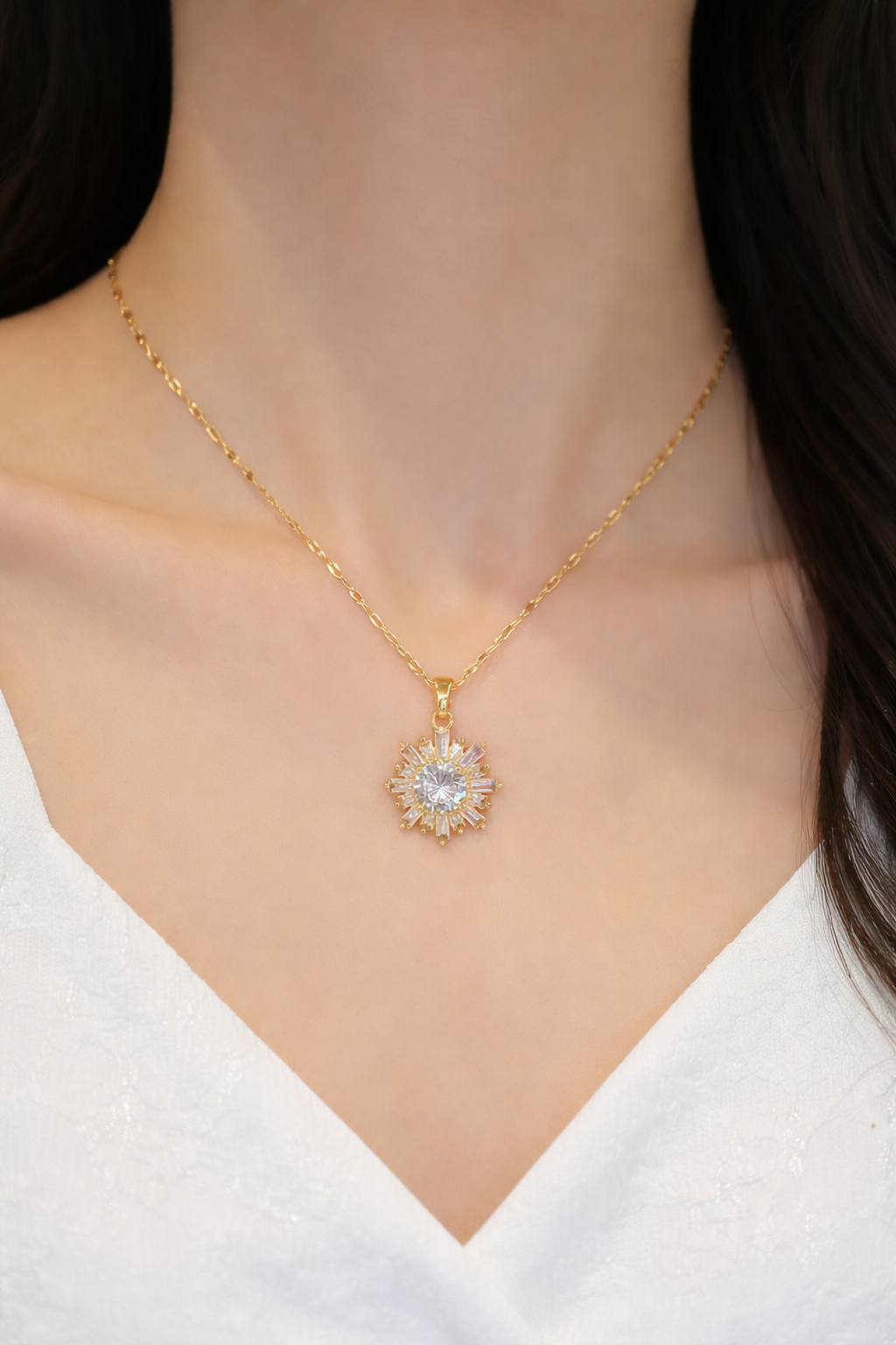 Collier Doré Flocon Géométrique